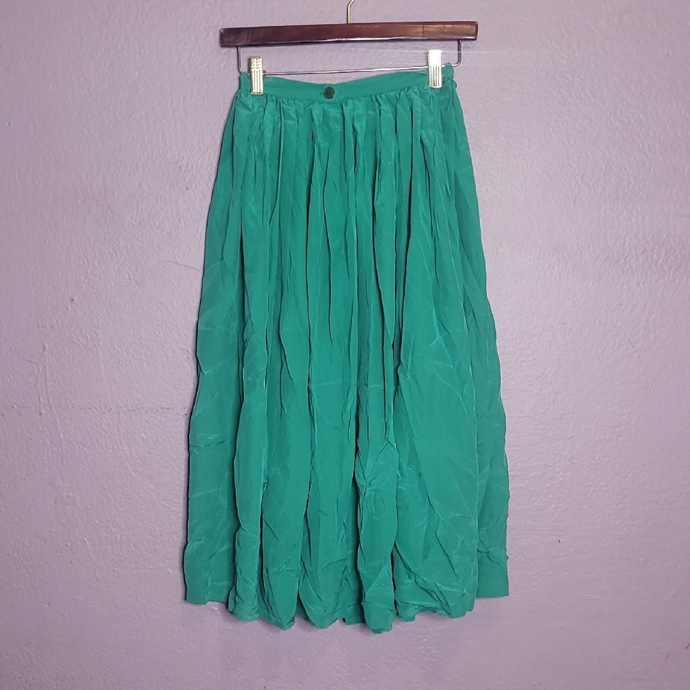 Elegant Green Women's Skirt